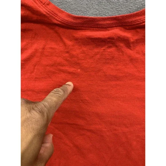 The Nike Tee Graphic T-Shirt Men's Size Medium Red Logo JUST DO IT Crew Neck - Picture 9 of 10